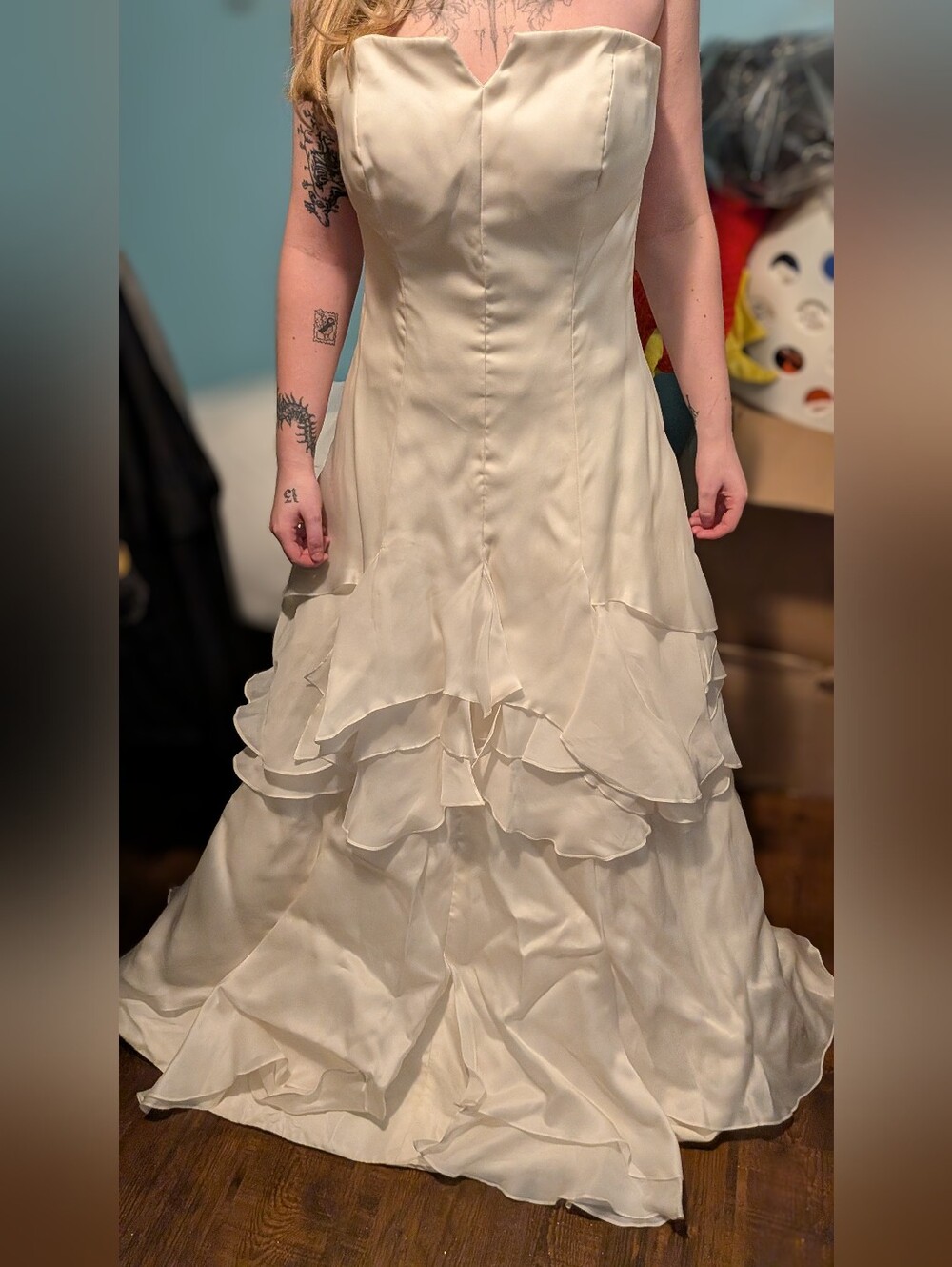 Ivory sz 10 wedding gown Jennifer Salmon - Picture 15 of 16